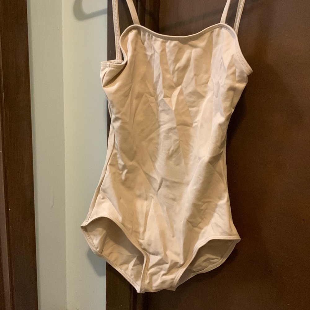 Women’s capezio medium nude leotard never worn
